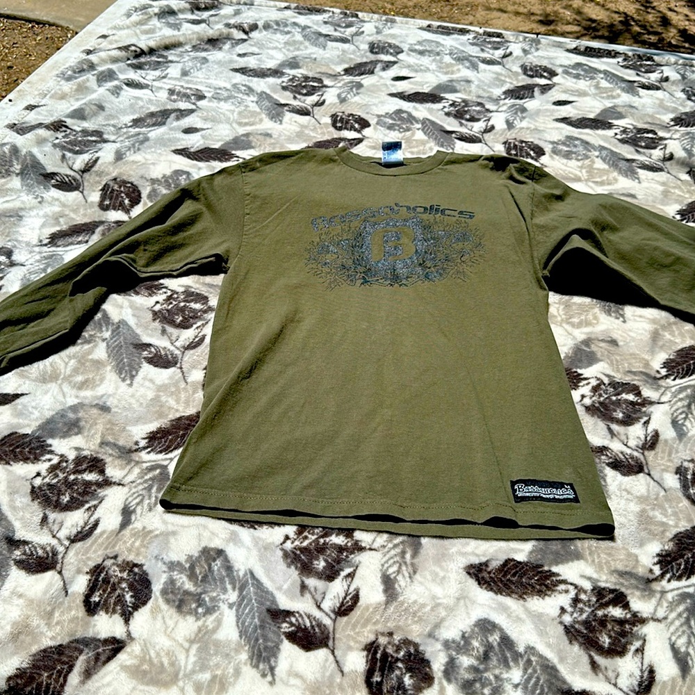 Bassaholics men’s medium long sleeve